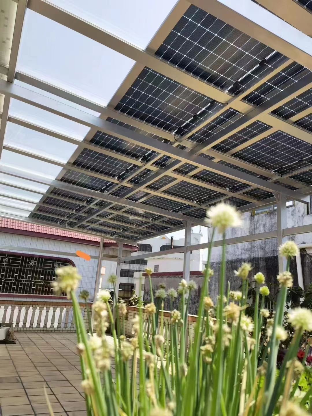 武夷山别墅家用屋顶太阳能发电系统安装